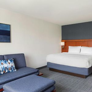 Newly Renovated King Room Sofa Bed Adapted Tub Mobility Hearing Accessible